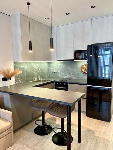 Кудрявська вул., 24а