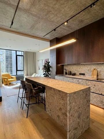 Василя Тютюнника вул. (Анрі Барбюса), 39