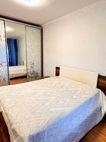 Терещенківська вул. (Червоного Козацтва), 2