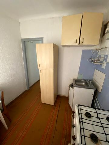 Василя Барки вул., 10