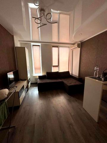 Соборності просп. (Воззєднання), 17 к2