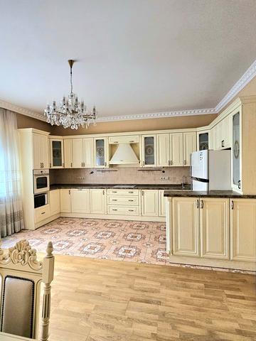 Євгена Коновальця вул. (Щорса), 44-А