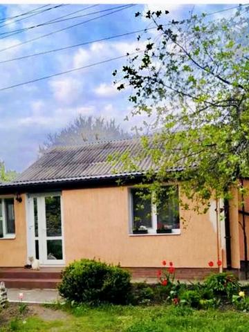 Центральна, 140