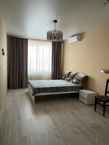 Одеська вул., 3/4