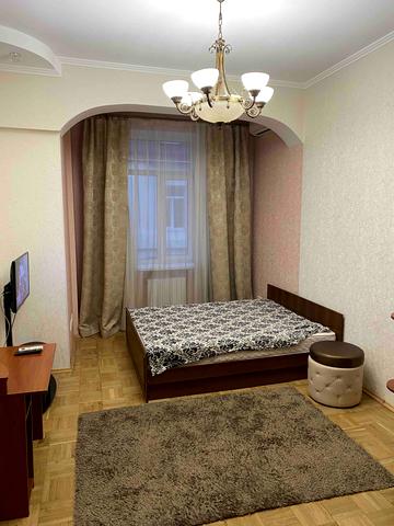 Антоновича вул. (Горького), 41