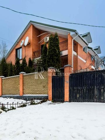 Яготинська вул.