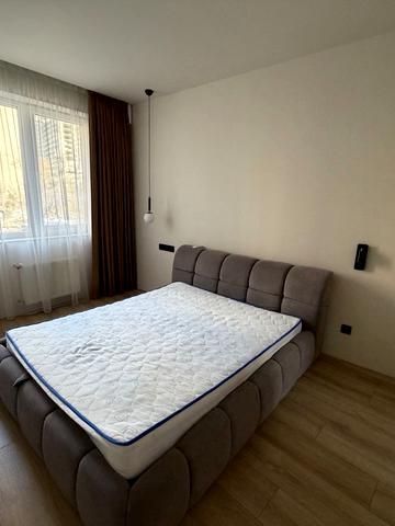 Генуезька вул., 3а