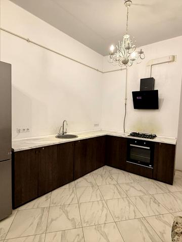 Бережанська вул., 54