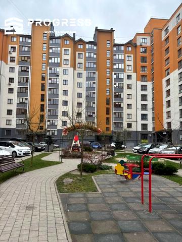 Героїв Миколаєва вул., (Будинок 5)