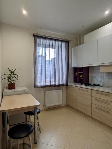 Івана Кожедуба вул., 3 к1