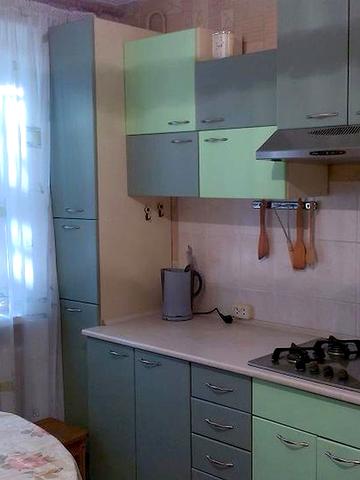 Артеківська вул., 27