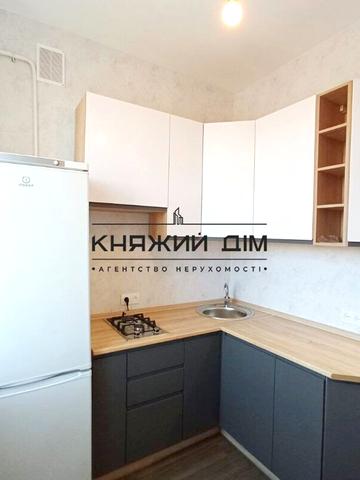 Січових Стрільців вул. (Артема), 103