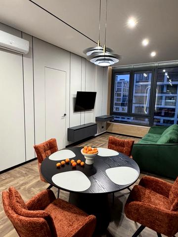 Ґарета Джонса вул. (Сімї Хохлових), 12