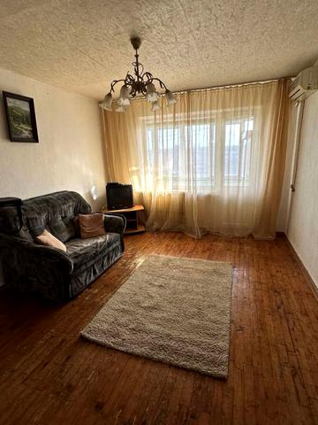 Новокримська вул., 4