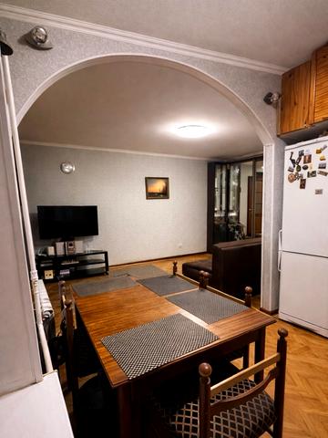 Соборності просп. (Воззєднання), 16