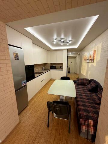 Роксоляни вул., 43