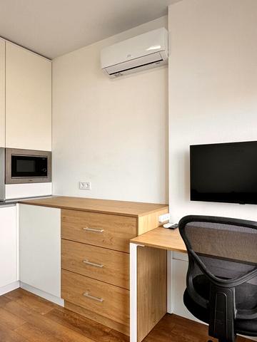 Василя Стуса вул., 35-А