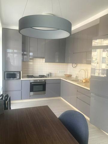 Західна вул., 10