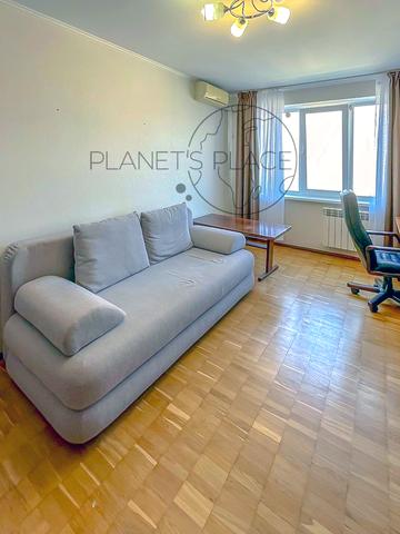 Голосіївський просп. (40-річчя Жовтня), 7