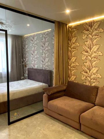 Мисливська вул., 24