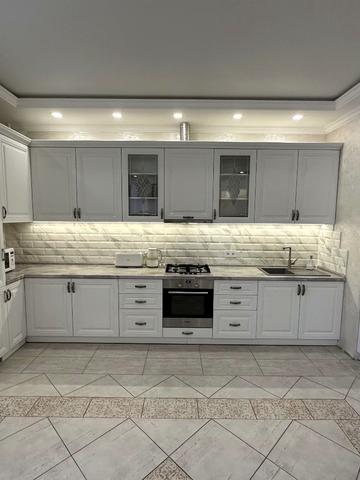 Героїв України просп. (Героїв Сталінграду), 13-Ж