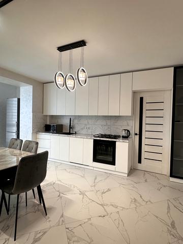 Ольги Кисілевської вул., 35