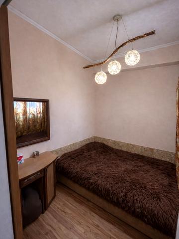 Лесі Українки бульв., 15