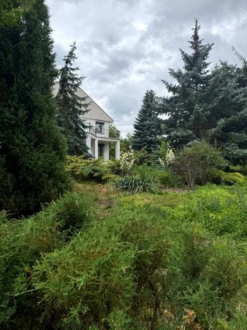 Незалежності вул. (Титова), 5