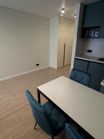 Набережно-Рибальська дорога вул., 27