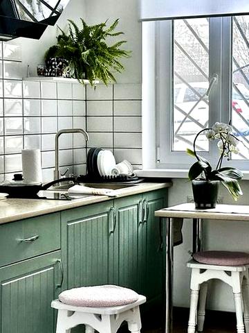 Альвінського вул., 2