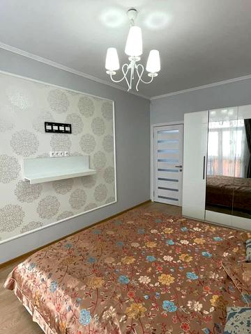 Князя Святослава пл., 5