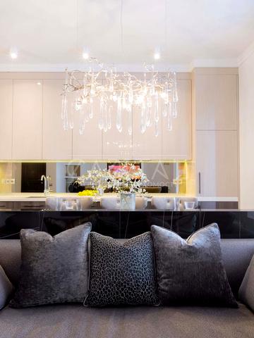 Лесі Українки бульв., 7-В