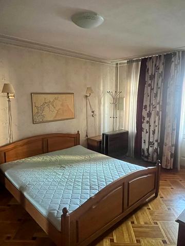 Ореста Васкула вул., 8