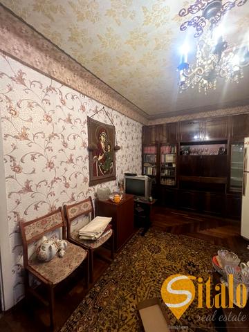 Стародніпровська вул., 28