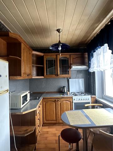 Миропільська вул., 3