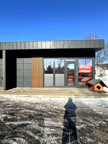 Набережна вул., 13