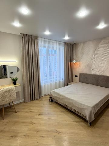 Камянецька вул., (Будинок)