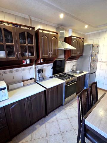 Нескорених вул., 46