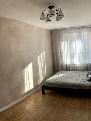 Стеценка вул., 24