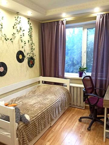 Політехнічна вул. (Воїнів-Інтернаціоналістів), 4