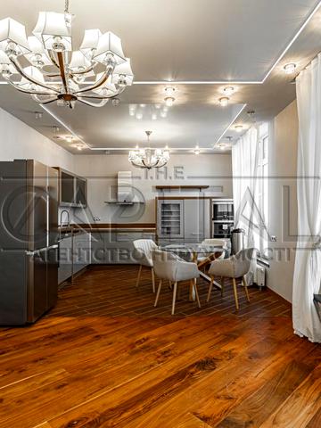 Андрія Верхогляда вул. (Михайла Драгомирова), 5