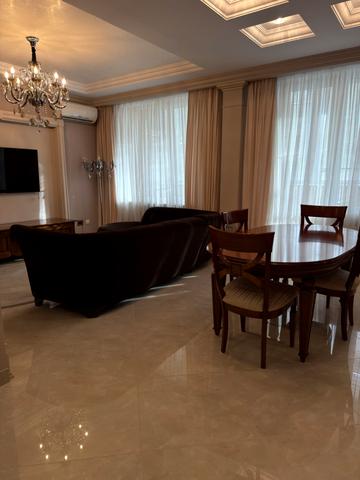 Незалежності вул., 8г