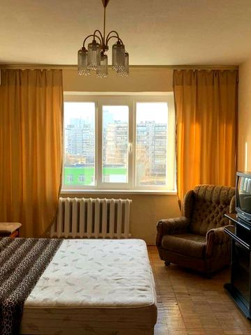 Вишняківська вул., 12-А