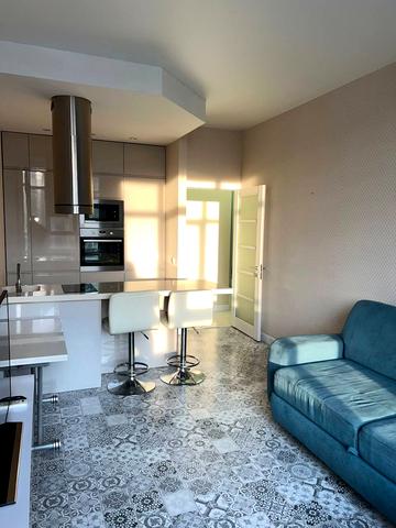 Джона Маккейна вул. (Івана Кудрі), 7