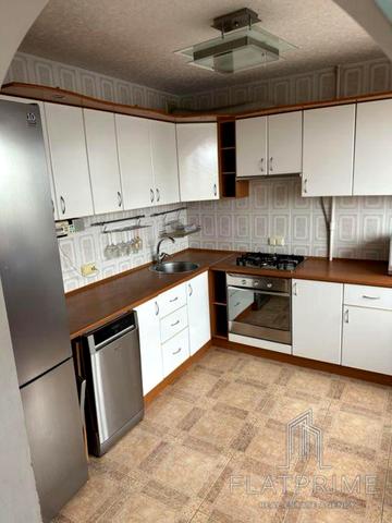 Березняківська вул., 30