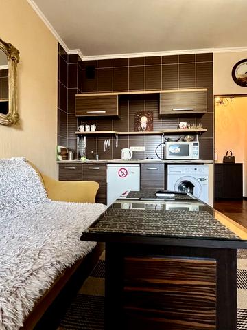 Терентія Кореня вул. (Челюскінців), 9