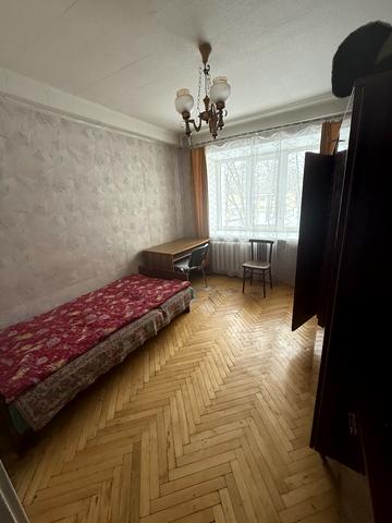 Мілютенка вул., 28-А