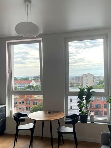 Євгена Коновальця вул., 37-А