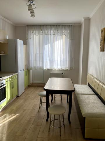 Героїв полку "Азов" вул. (Маршала Малиновського), 4-В