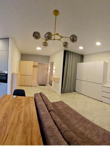 Зоряний бульв., 1м